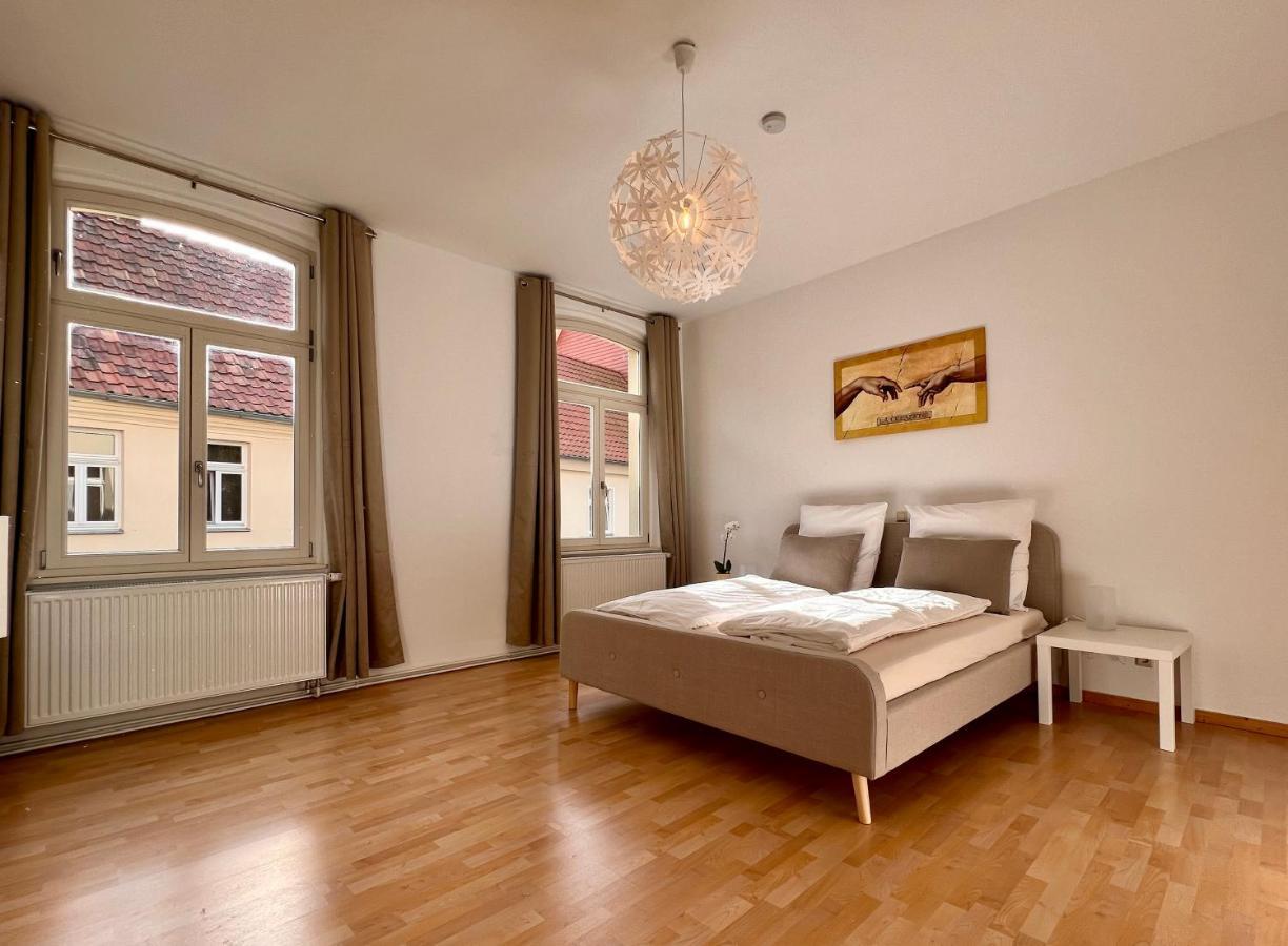 Ferienwohnungen Am Kaufmannshof เควดลินบวร์ก ภายนอก รูปภาพ
